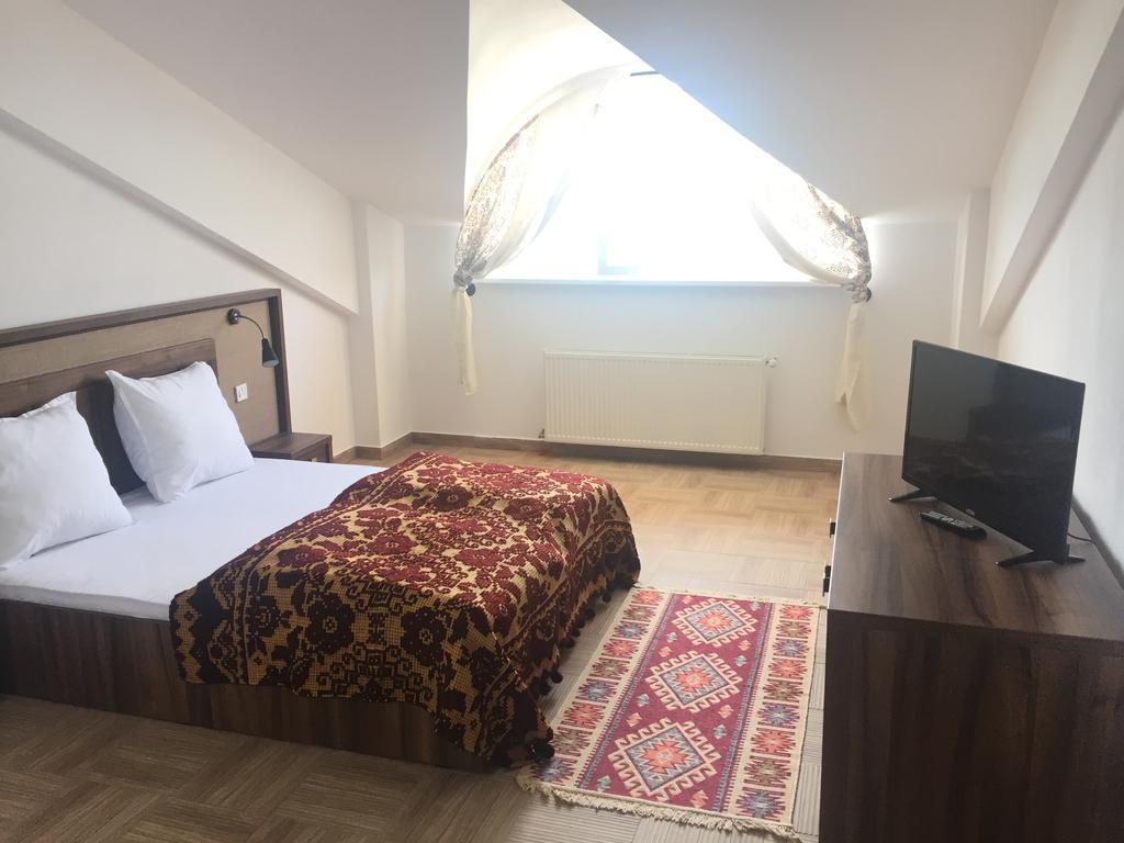 Mai Danube Guest house 3*